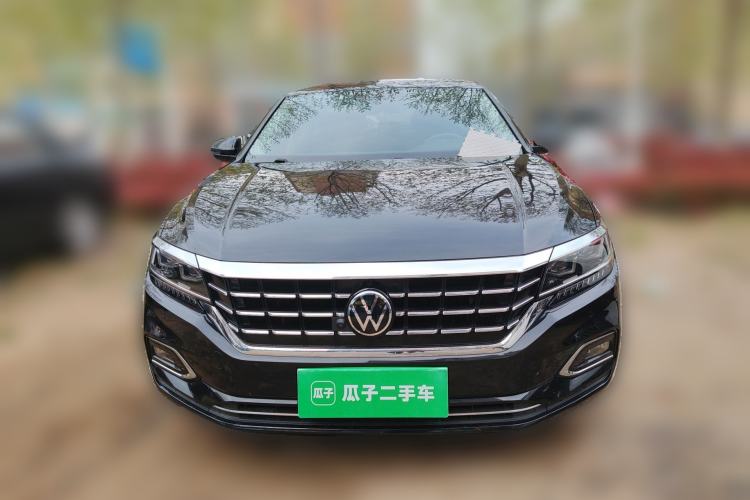 Used Volkswagen Passat 2020 Revised Version 330TSI Luxury Edition China VI Standard Front