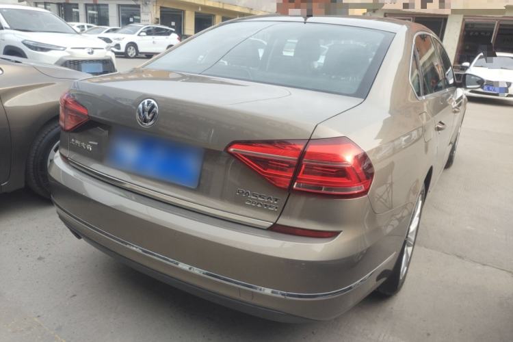 Used Volkswagen Passat 2017 280TSI DSG Luxury Edition Rear Right 45 Deg