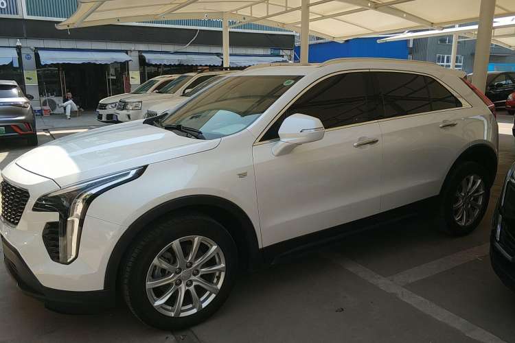 Used Cadillac XT4 2018 28T Two-Wheel Drive Tech Version