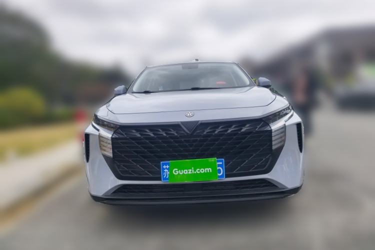 Used Venucia V 2021 260T Idol Edition