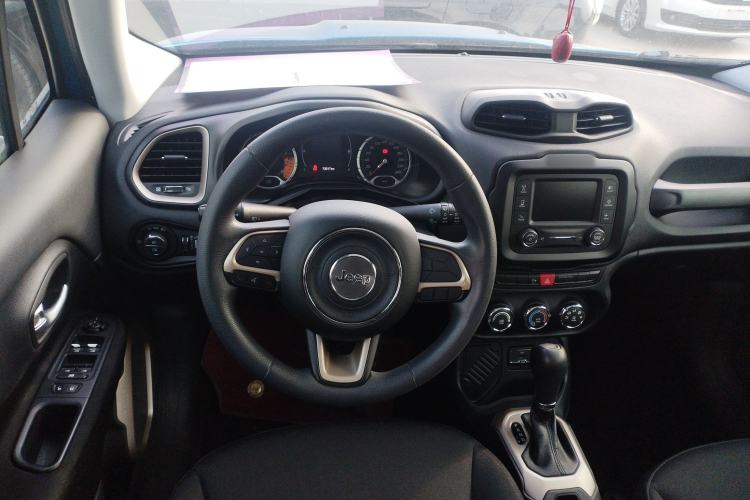 Used Jeep Renegade 2017 180T Automatic High-Energy Version