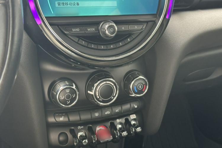 Used MINI 2018 1.5T COOPER Classic Edition Interior 1