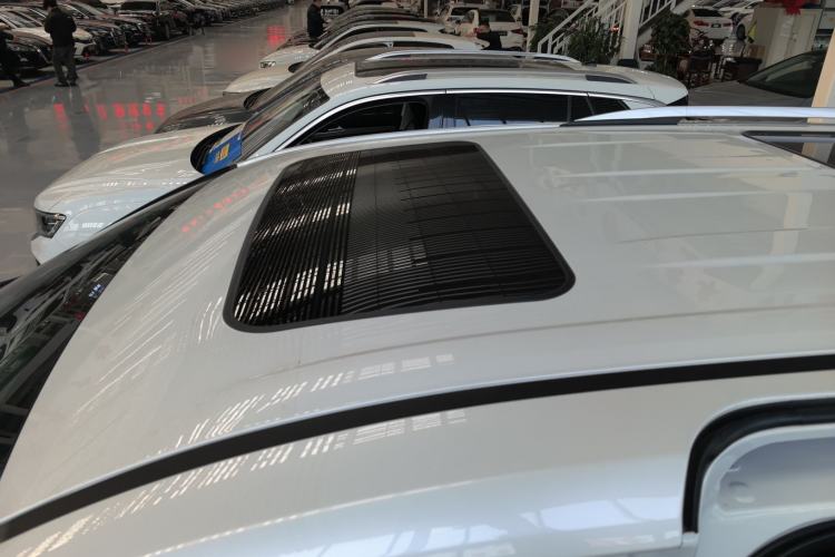 Used Toyota Granvia 2023 2.5L Hybrid Flagship VIP Edition