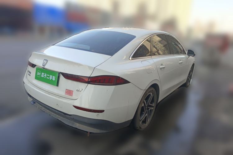 Used Roewe D7 2023 DMH 125km Excellence Edition
