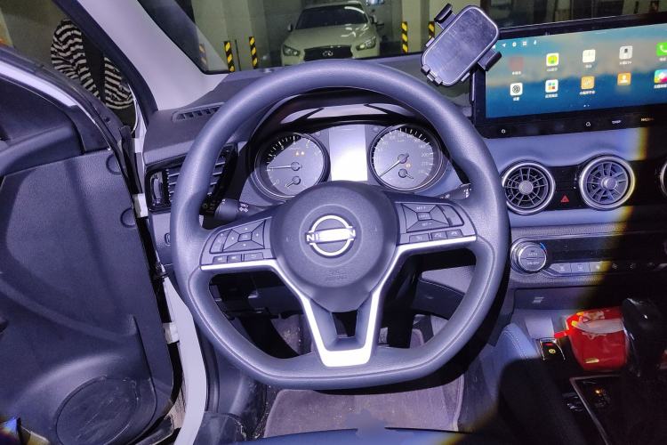 Used Nissan Qashqai 2025 Facelifted Honor 2.0L CVT XV Genuine Edition Steering Wheel