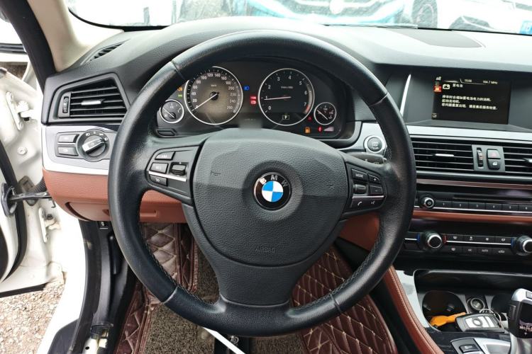 Used BMW 5 Series 2015 520i Elegant Edition