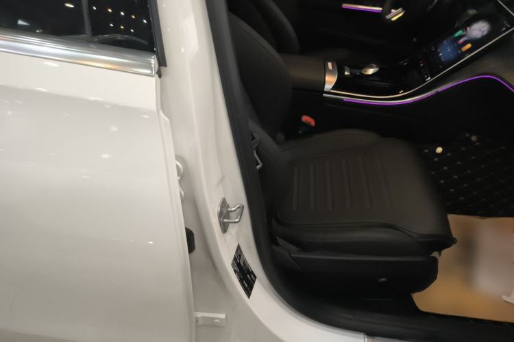 Used Mercedes-Benz C-Class 2025 C 260 L Sport Edition Right Front Seat