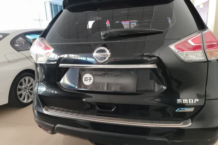 Used Nissan X-Trail 2015 2.0L CVT Comfort MAX Edition 2WD
