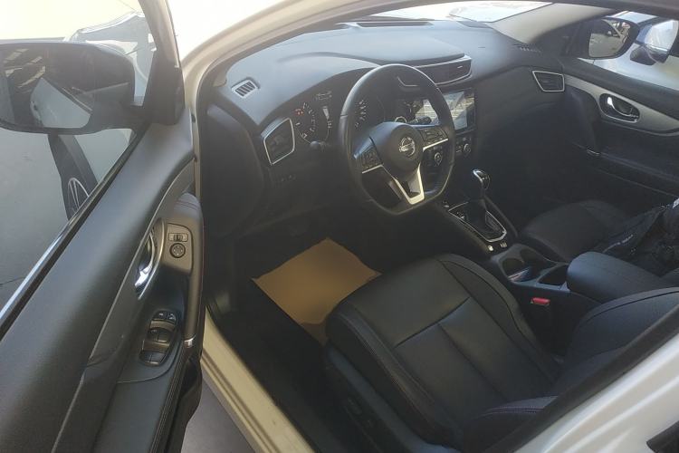 Used Nissan Qashqai 2022 2.0L CVT XV Premier Luxury Edition Driver Seat