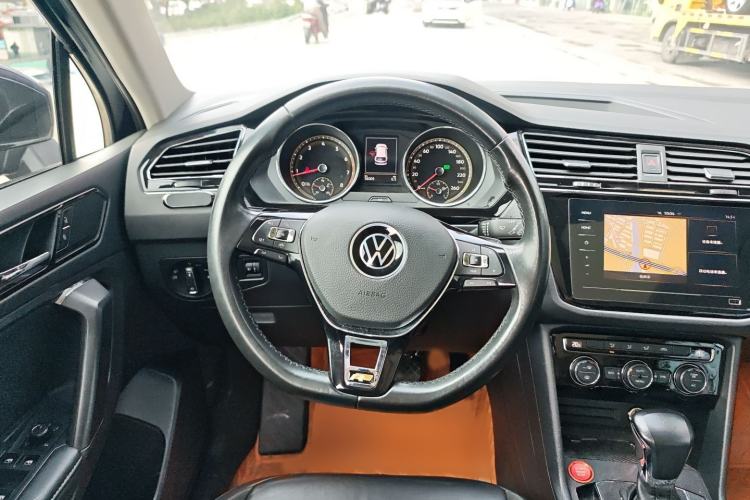 Used Volkswagen Tiguan L 2021 330TSI Automatic Two-Wheel Drive Smart Edition Steering Wheel
