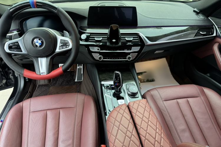 Used BMW 5 Series 2020 530Li xDrive M Sport Package Interior 1