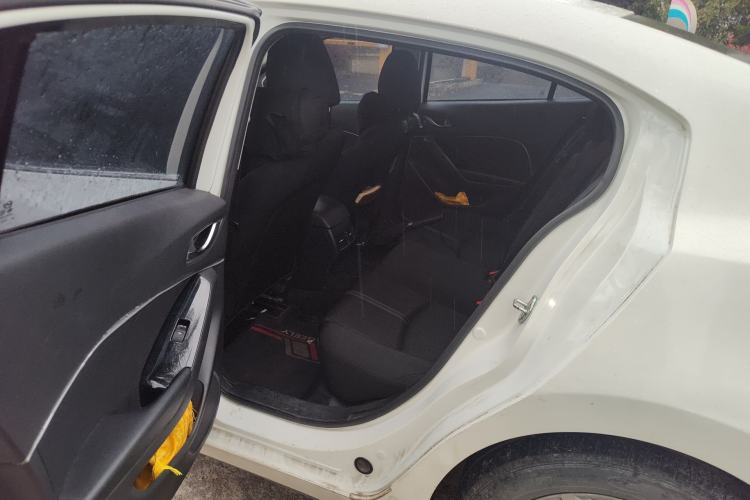 Used Mazda 3 Axela 2017 Sedan 1.5L Automatic Luxury Model Emission Standard China V