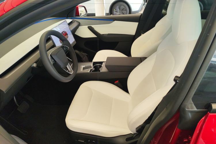 Used Tesla Model Y 2026 Facelifted Long-Range Rear-Drive Model Left Front Seat