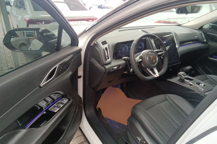 Used Hongqi HS3 2023 1.5T Two-Wheel Drive Shanwei Edition
