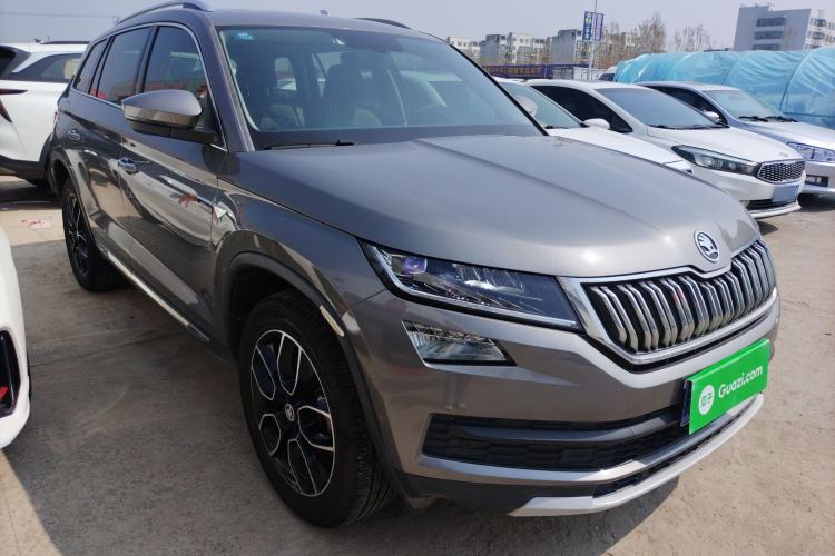 Used Skoda Kodiaq 2019 Facelifted TSI330 5-Seater Two-Wheel-Drive Luxury Enjoyment Edition China VI Standard Front Right 45 Deg