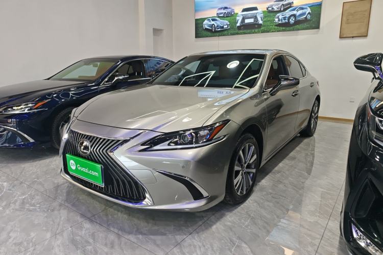 Used Lexus ES 2020 200 Excellence Edition