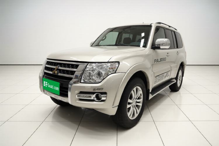 Used Mitsubishi Pajero 2018 V97 3.8L 5-Door GLS Sunroof – Middle East