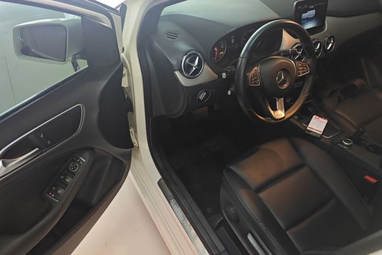 Used Mercedes-Benz B-Class 2019 B 200 Sport Edition
