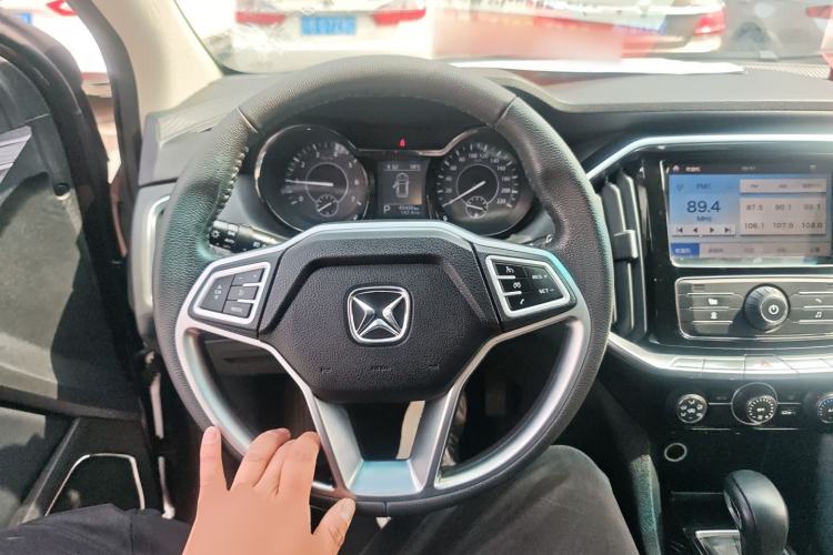 Used JMC Yusheng S350 2016 2.0T Automatic Two-Wheel Drive Gasoline Luxury Edition 5 Seats Steering Wheel