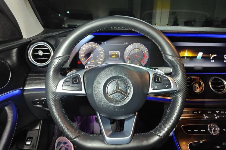 Used Mercedes-Benz E-Class 2018 E 200 L Sport Edition Steering Wheel