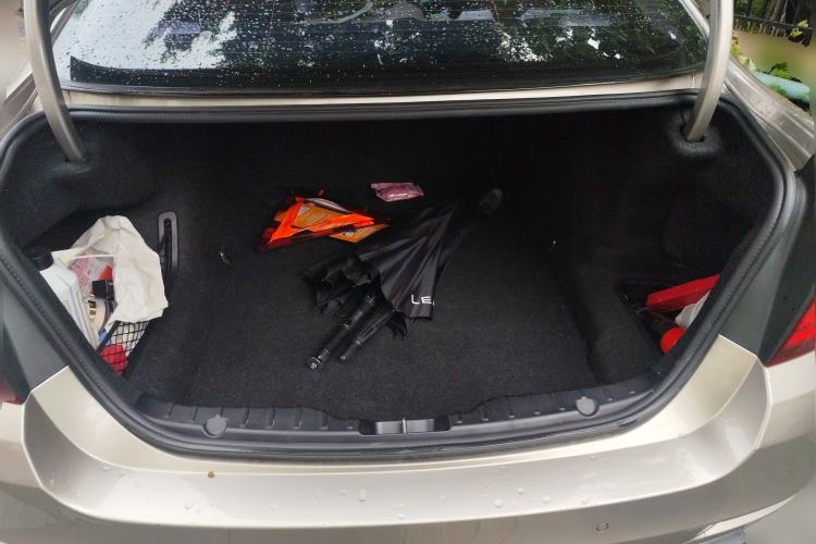 Used BMW 5 Series 2014 535Li Leading Model