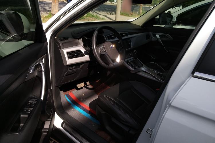 Used Geely Auto Emgrand X7 Sport 2016 1.8TD Automatic ZhiShang Model