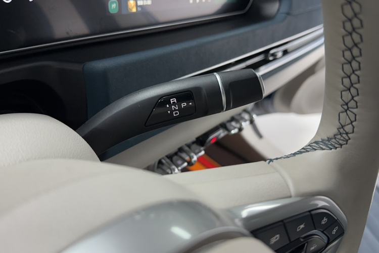 Used ORA Good Cat 2023 401 km Standard Range Premium Version Lithium Iron Phosphate