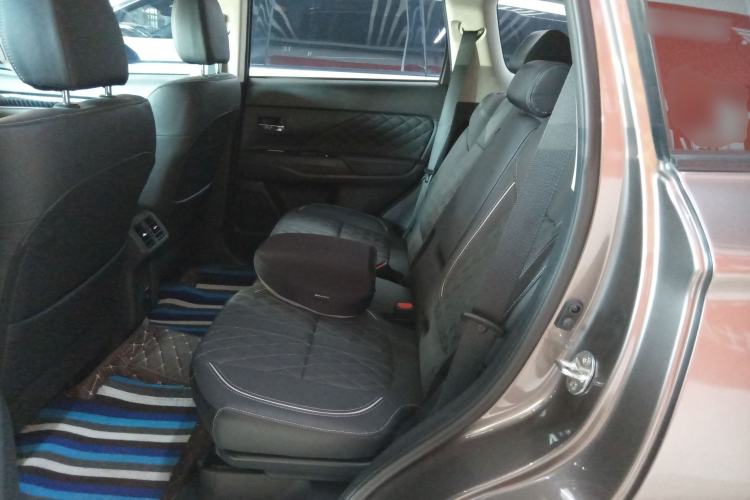 Used Mitsubishi Outlander 2021 Revised Version 2.0L Two-Wheel Drive Enjoyment Edition 5 Seats
