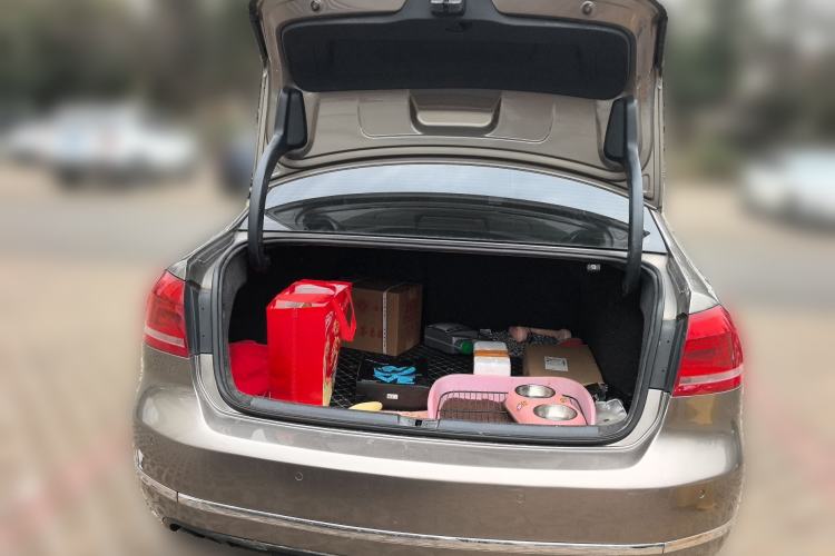 Used Volkswagen Passat 2011 1.8TSI Automatic Prestige Edition Trunk