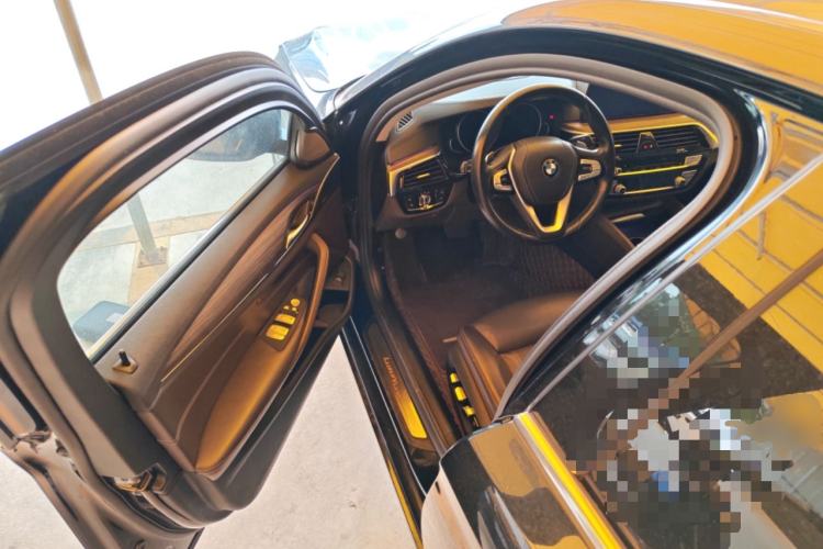 Used BMW 5 Series 2018 Revised 540Li Executive Edition Driver Seat