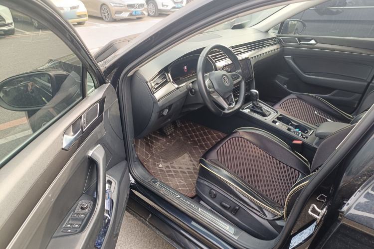 Used Volkswagen Magotan 2020 330TSI DSG Luxury Edition Driver Seat