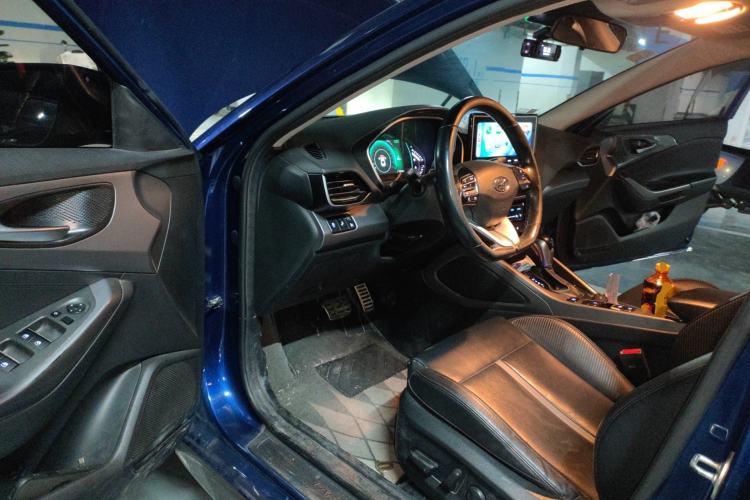 Used Hyundai Lafesta 2019 280TGDi Smart Speed Version China VI Standard Driver Seat