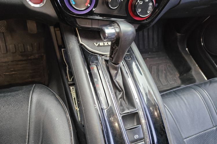Used Honda Vezel 2016 1.8L CVT Front-Wheel Drive Pioneer Edition