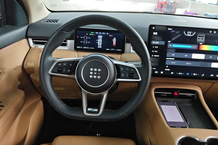 Used Landian E5 PLUS 2025 165 km Long-Range Version PLUS 7-Seater Steering Wheel