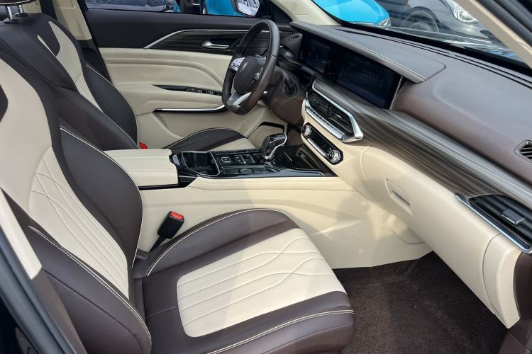 Used Bestune T77 2021 PRO 280 TID Automatic Luxury Model Interior 4