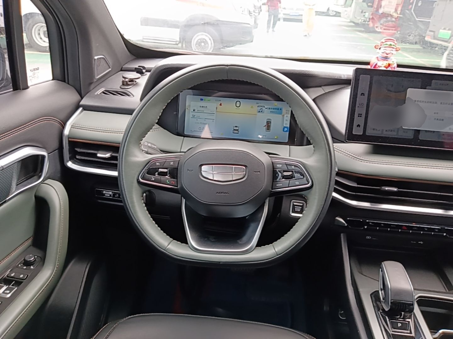 Geely Auto Haoyue L 2023 2.0T DCT Prestige Edition — снимка 13