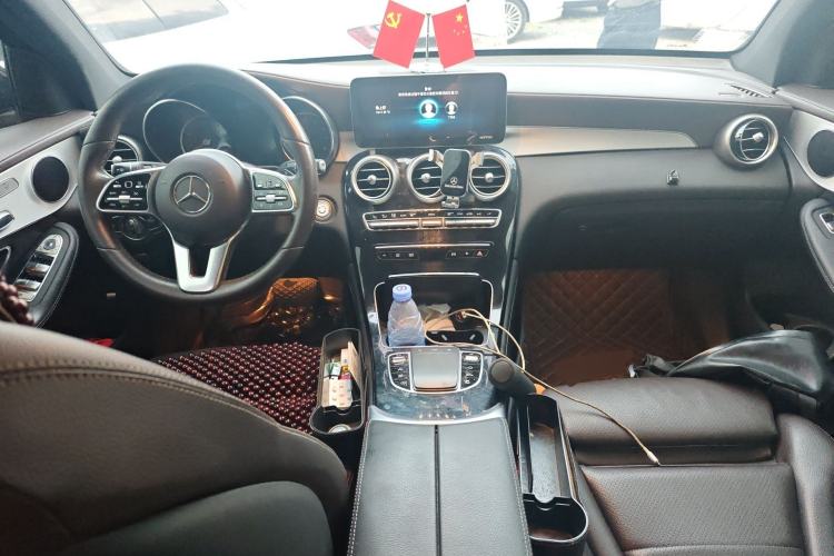 Used Mercedes-Benz GLC 2020 GLC 260 L 4MATIC Dynamic Model Center Console