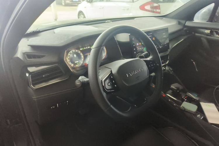 Used Lynk & Co 06 2023 Remix 1.5T Hero Center Console