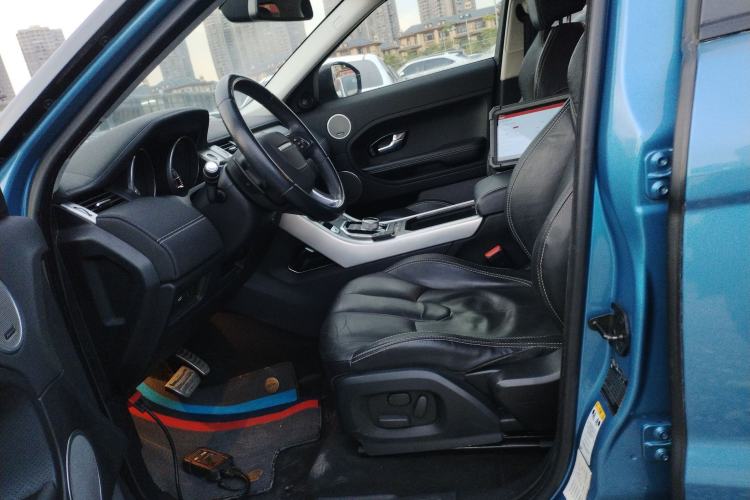 Used Land Rover Range Evoque 2014 2.0T 5-Door Ignite Edition Left Front Seat