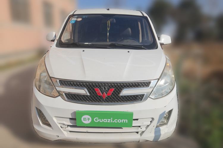 Used Wuling Rongguang V 2016 1.5L Standard Version Front