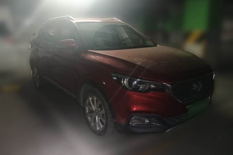 Used MG ZS 2017 1.5L Automatic Luxury Edition Front Right 45 Deg