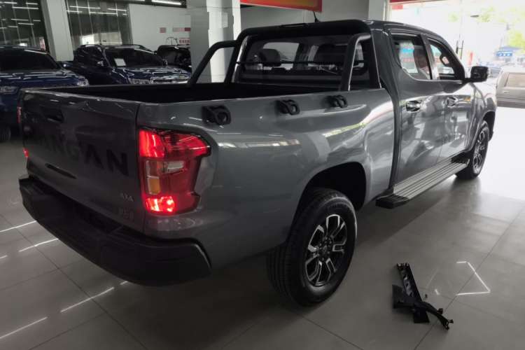 Used Changan Lantop 2023 2.0T Manual 4x4 Diesel Elite Long-Box Version
