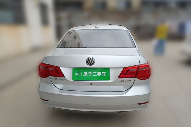 Used Volkswagen Jetta 2013 1.6L Manual Fashion Edition

