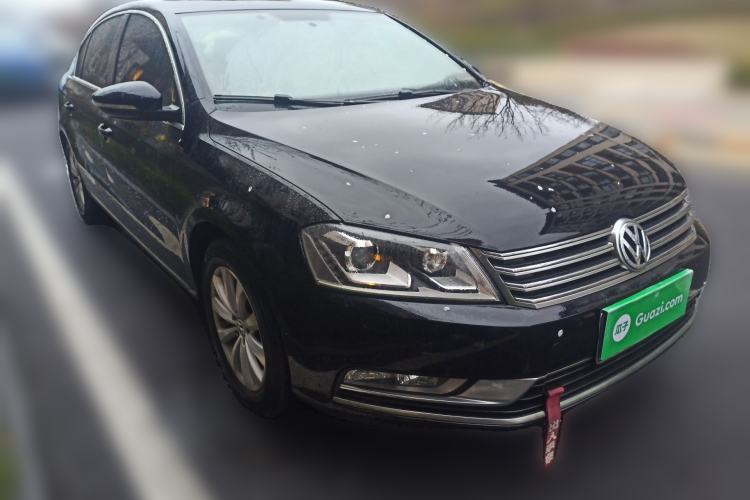 Used Volkswagen Magotan 2012 1.8TSI Luxury Model Front Right 45 Deg