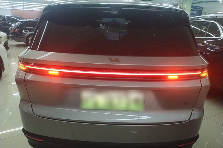 Used Li Auto Li Auto i8 2025 Model Standard Version
