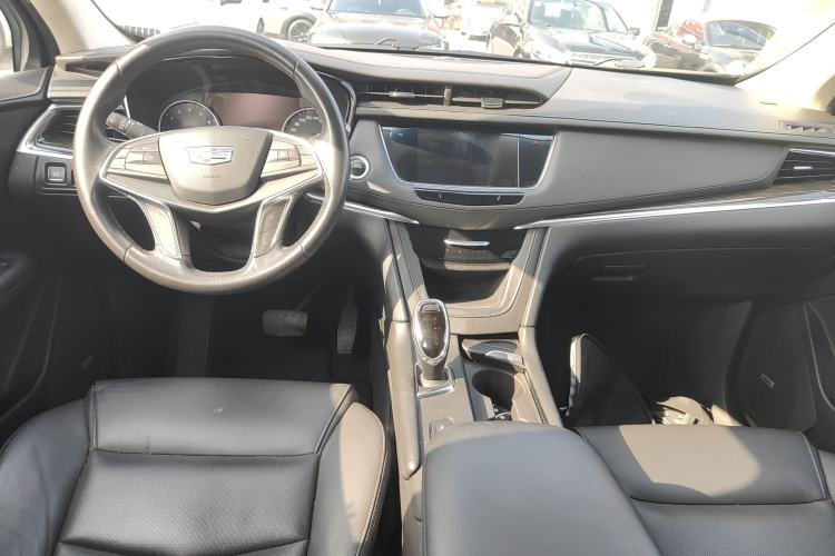 Used Cadillac XT5 2018 25T Luxury Model