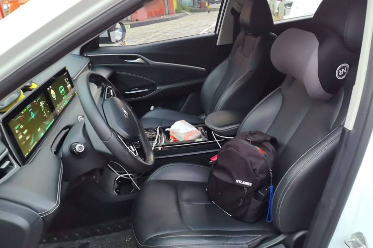 Used NETA U 2023 NETA U-Ⅱ 400 U Show Edition – Lithium Iron Phosphate
