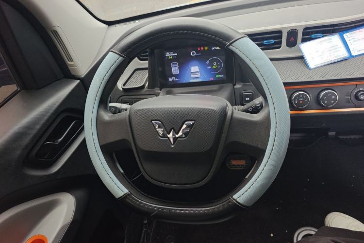 Used Wuling Hongguang MINIEV 2020 Enjoyment Model Lithium Iron Phosphate Steering Wheel