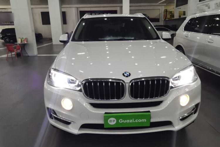 Used BMW X5 2018 xDrive28i Front
