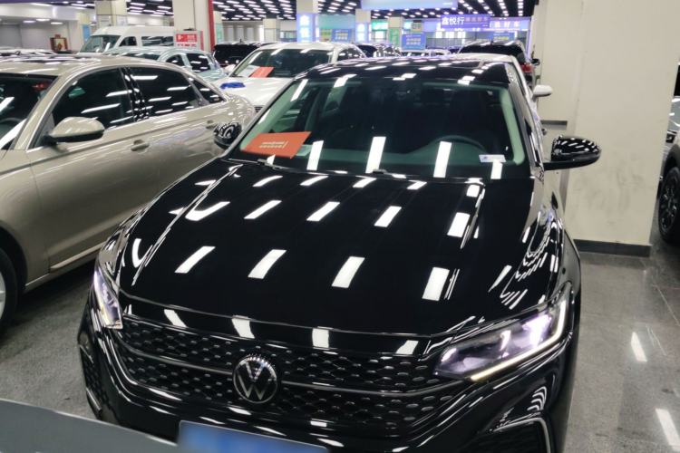 Used Volkswagen Passat 2022 330TSI Starry Elite Edition Front